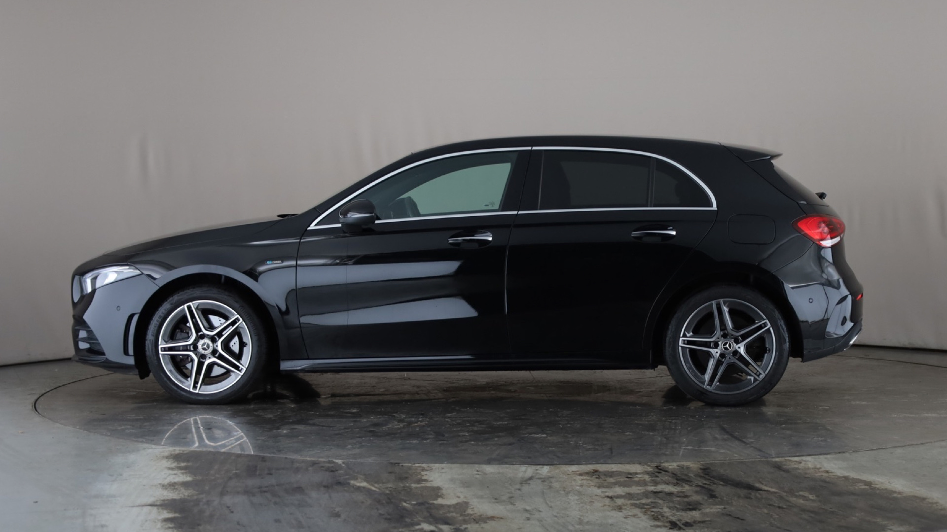 Mercedes-Benz A Class A250e AMG Line Premium 5dr Auto