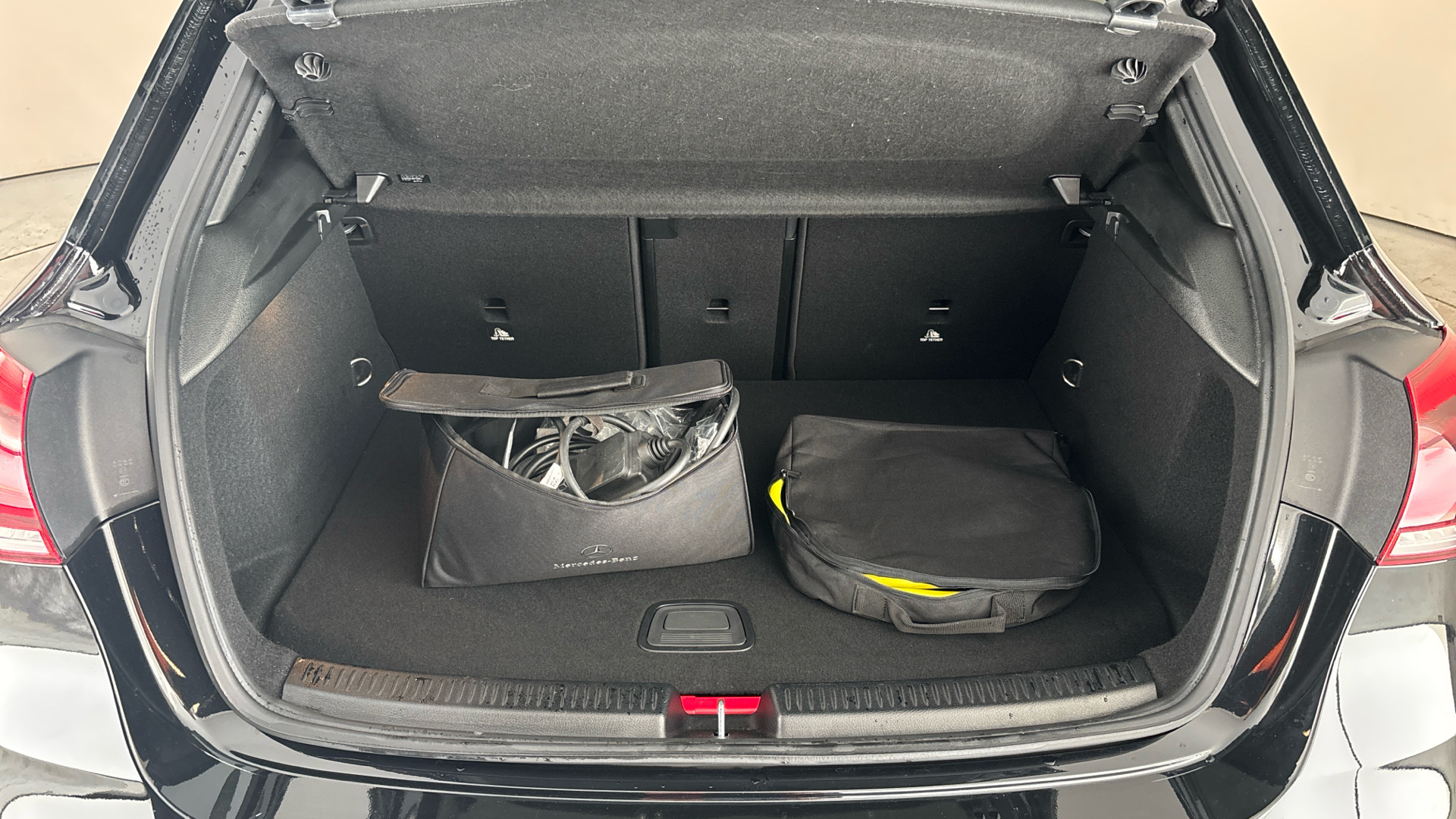 Mercedes-Benz A Class A250e AMG Line Premium 5dr Auto