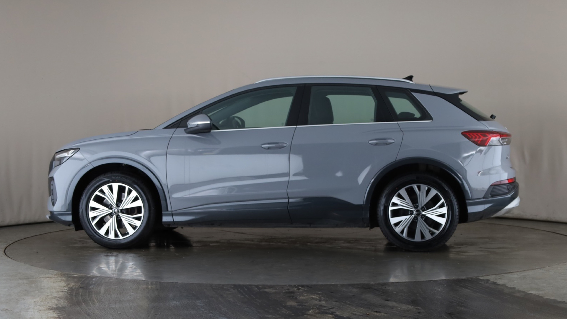 125kW 35 55.52kWh Sport 5dr Auto