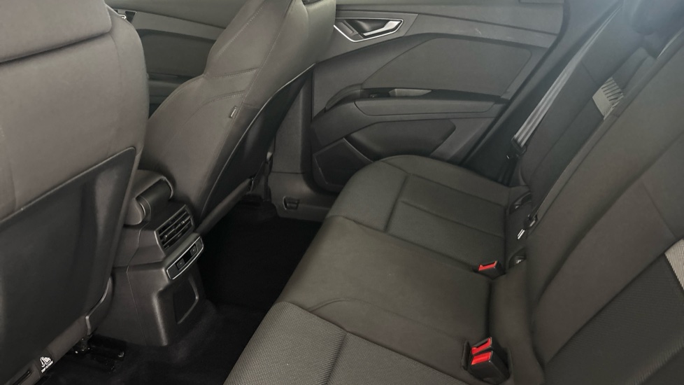 AUDI Q4 Image 14