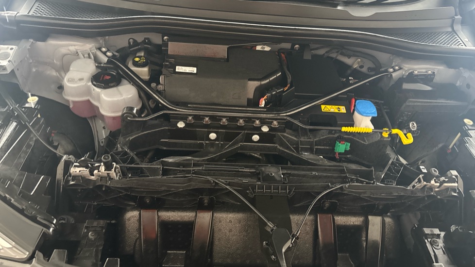 AUDI Q4 Image 16