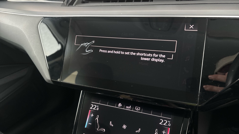 AUDI E-TRON Image 12