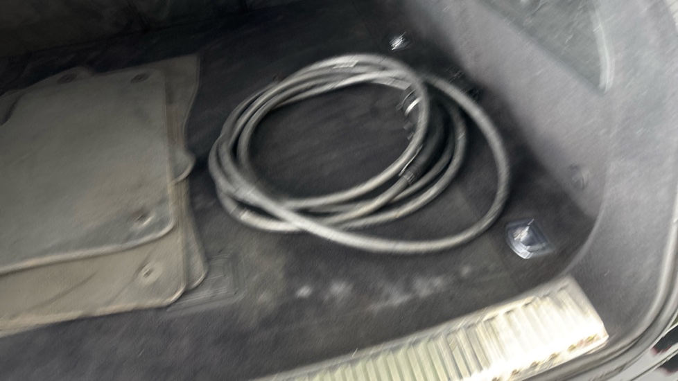 AUDI E-TRON Image 22