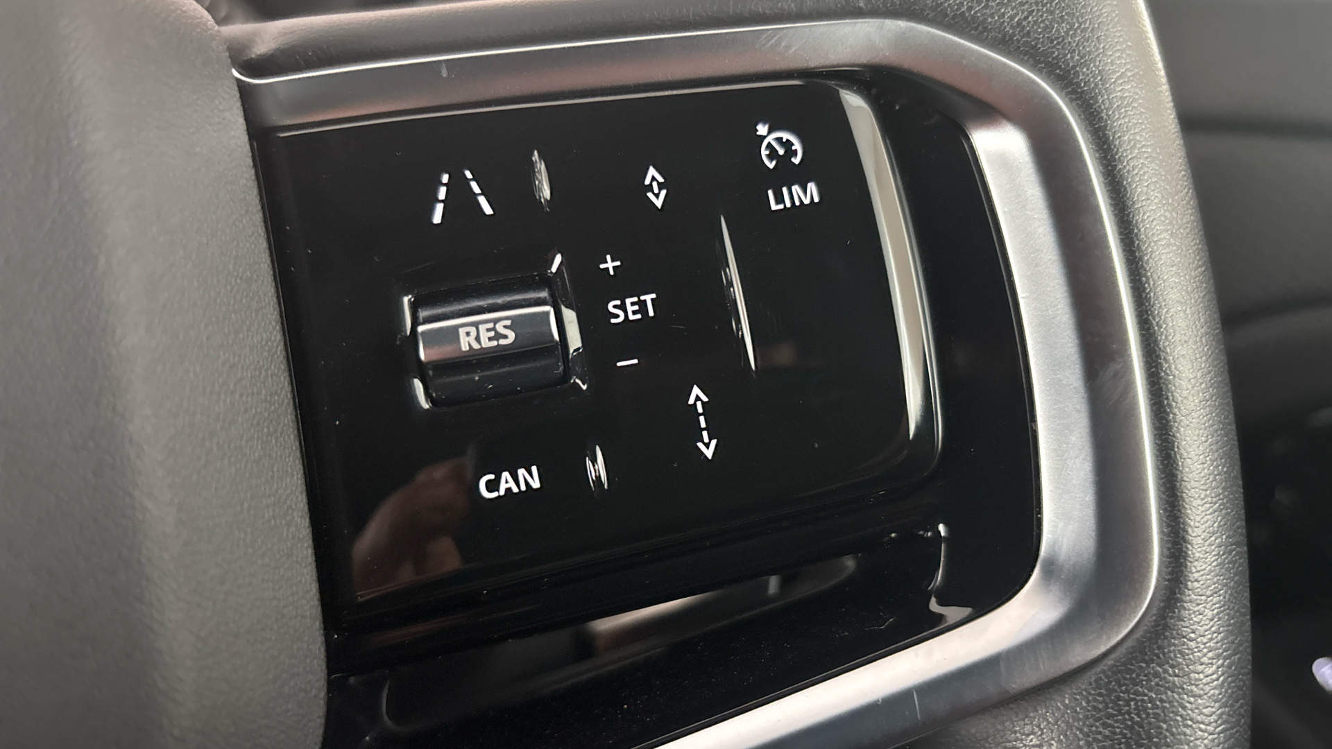 Land Rover Range Rover Evoque 1.5 P300e R-Dynamic S 5dr Auto