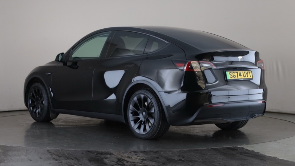 Tesla Model Y Image 3