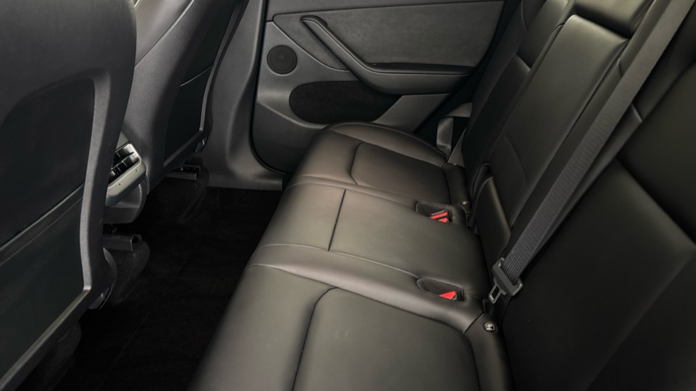 Tesla Model Y Image 14