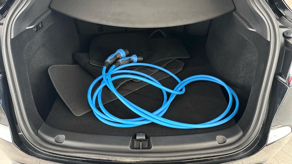 Tesla Model Y Image 15