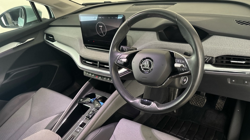SKODA ENYAQ Image 9
