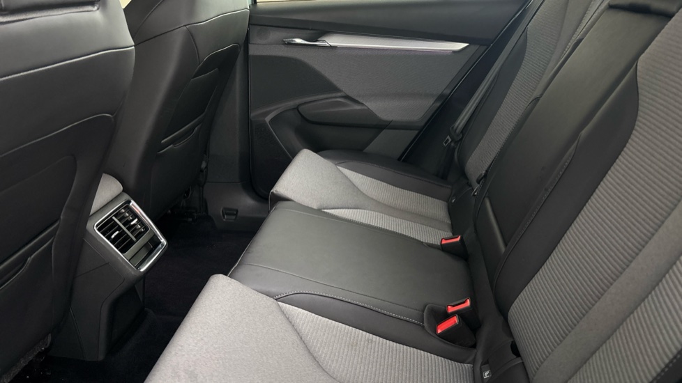 SKODA ENYAQ Image 14