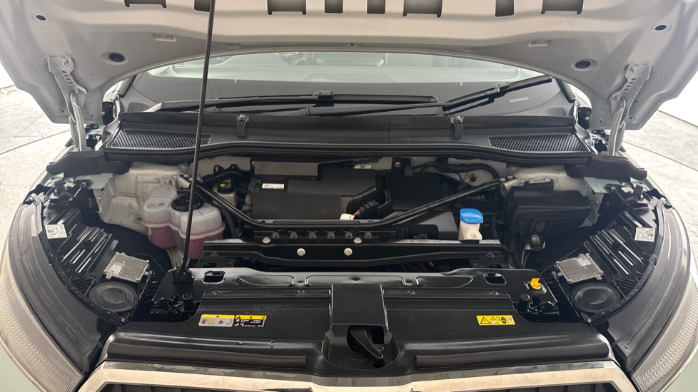 SKODA ENYAQ Image 16