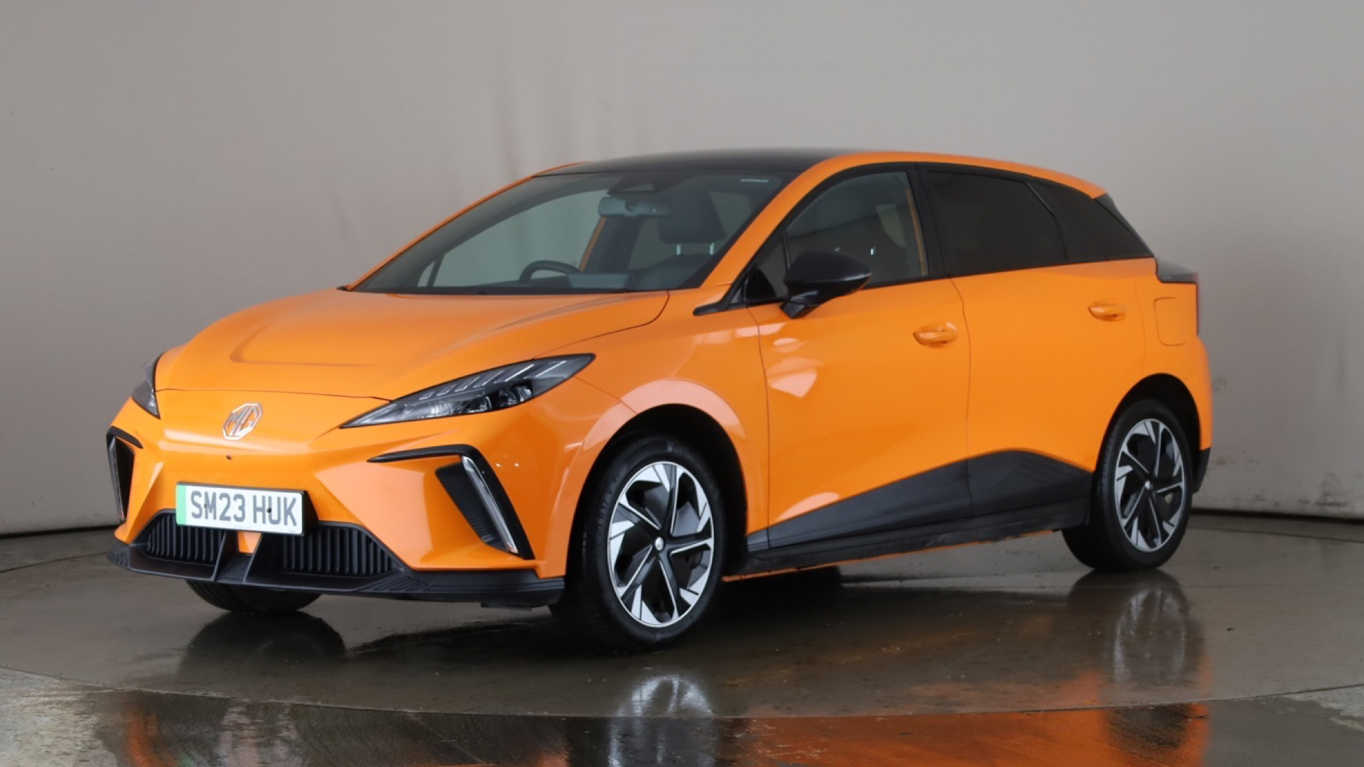 150kW Trophy EV Long Range 64kWh 5dr Auto [2023]