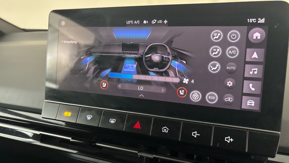 MG MG4 Heated interior