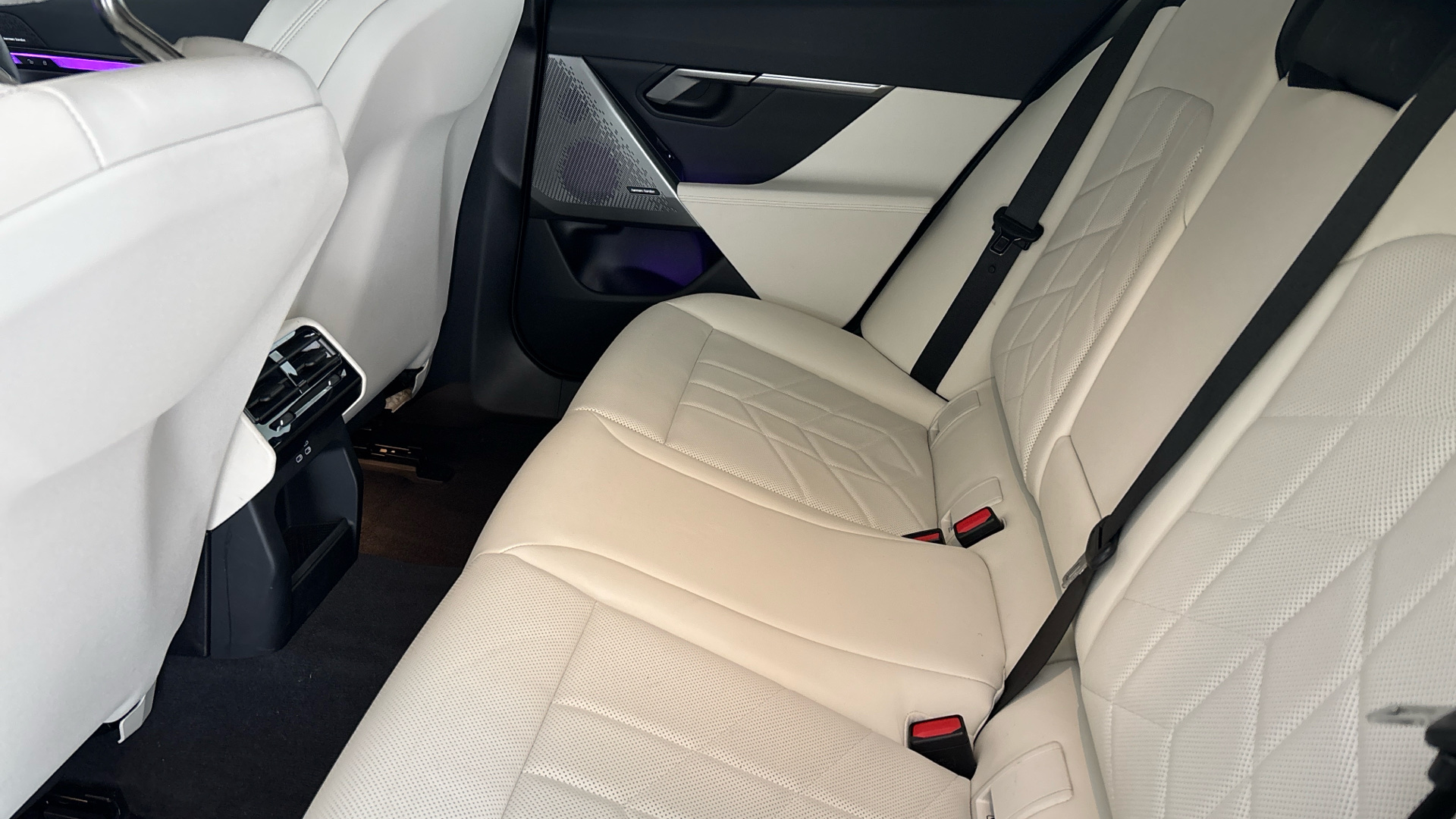 4061860 250kW eDrive40 Sport Edition 84kWh 5dr Auto