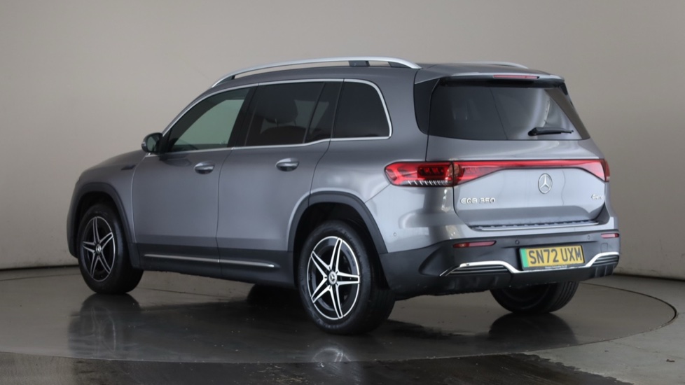 MERCEDES EQB Image 3