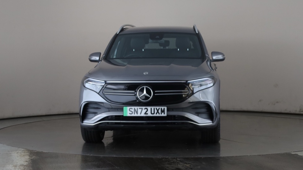 MERCEDES EQB Image 8