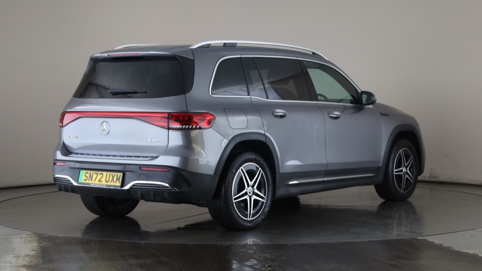MERCEDES EQB Image 5