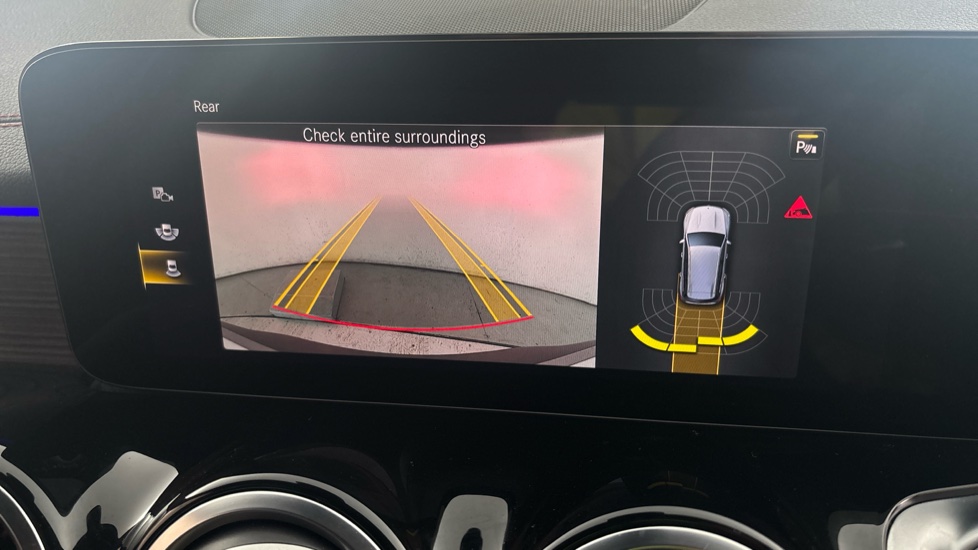 MERCEDES EQB reverse camera