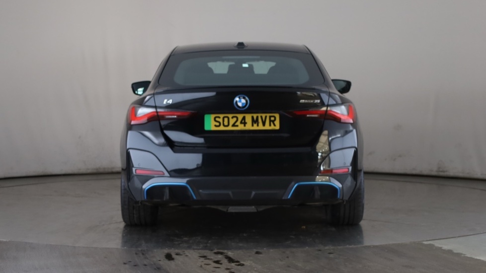 BMW I4 Image 4