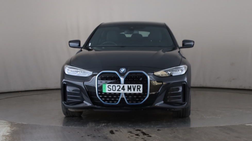 BMW I4 Image 8