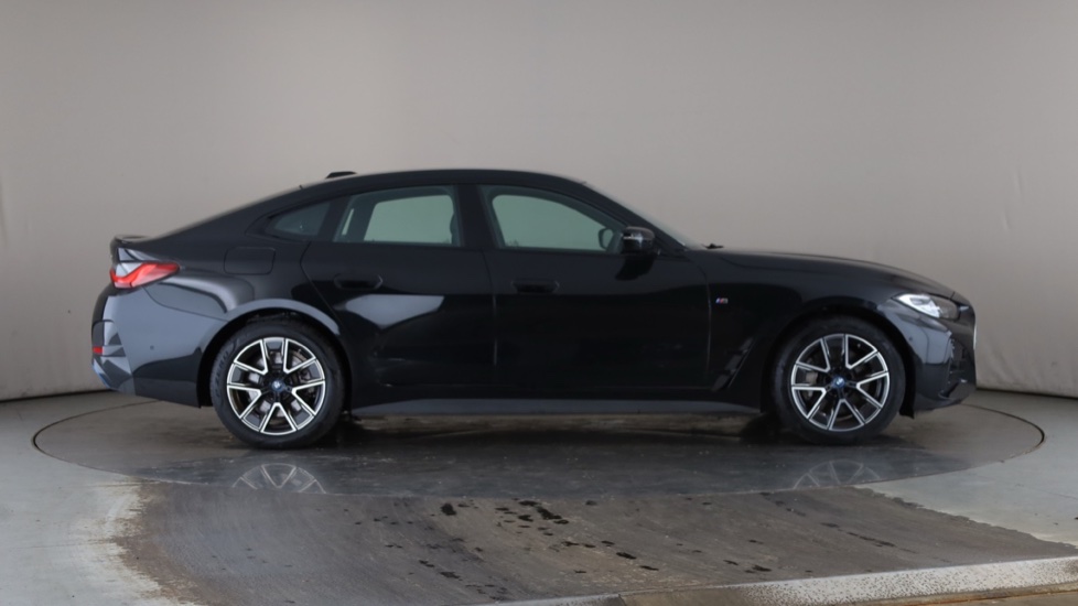 BMW I4 Image 6