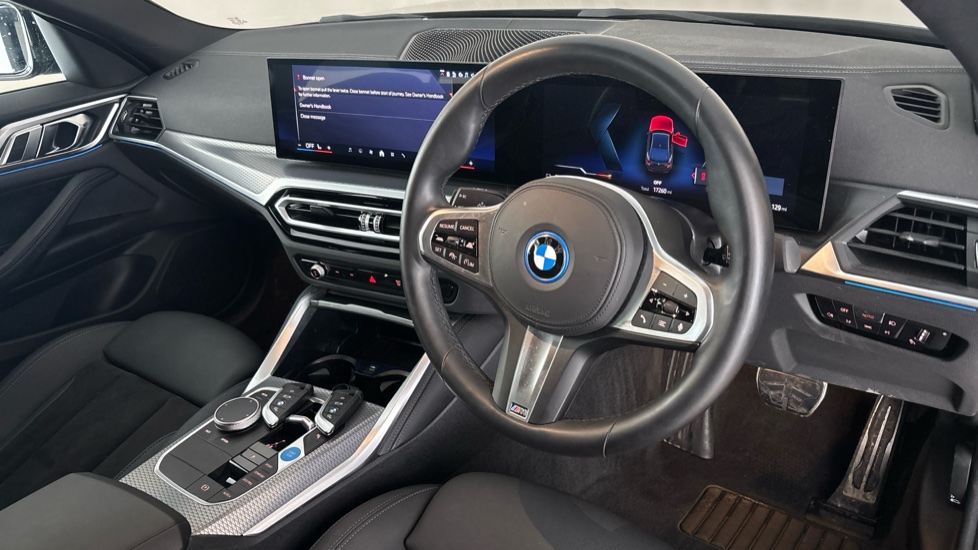BMW I4 Image 9