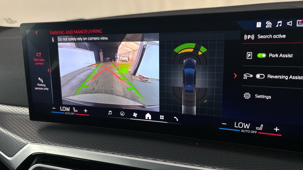 BMW I4 reverse camera