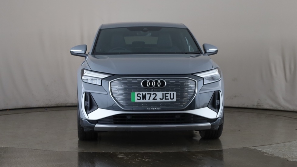 AUDI Q4 Image 8