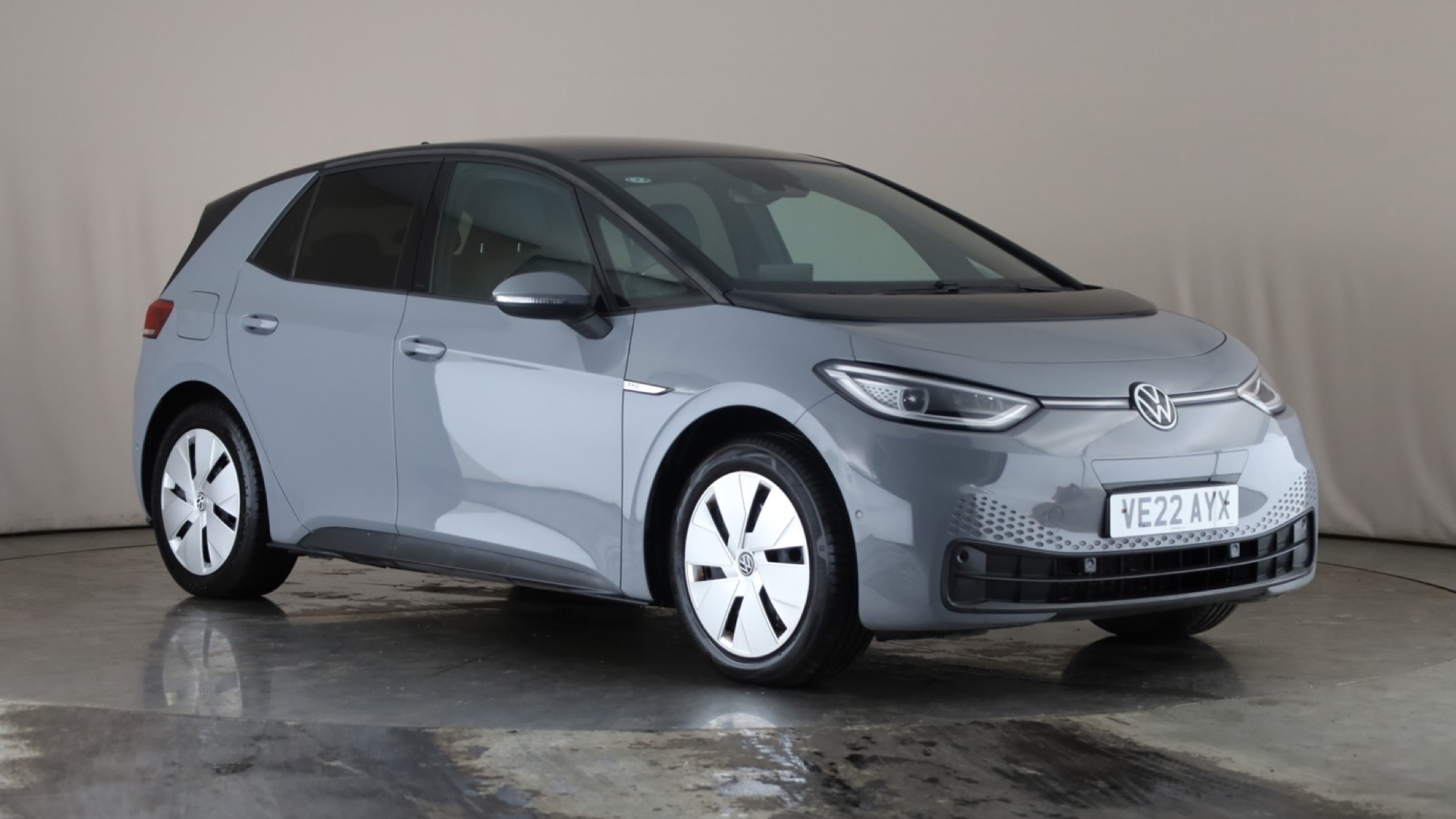 4020616 150kW Family Pro Perform 58kWh 5dr Auto [120kW Ch]