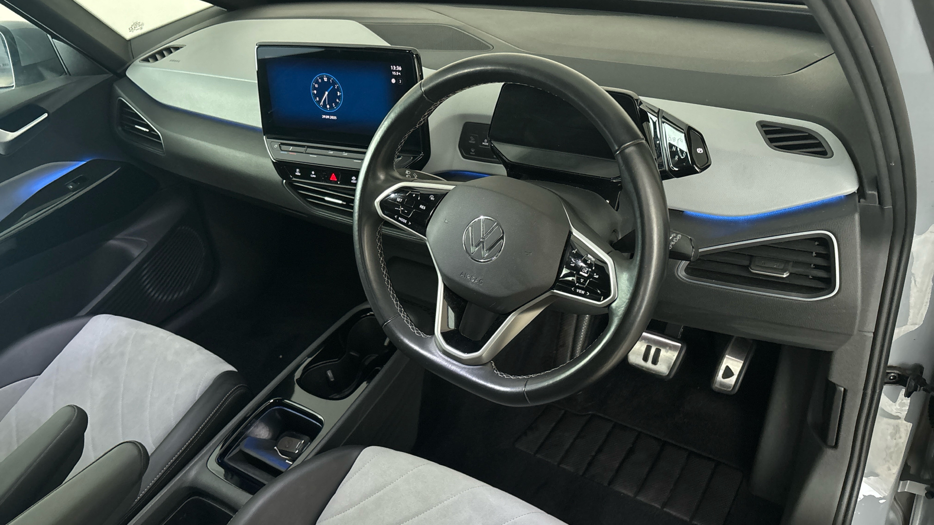 4020616 150kW Family Pro Perform 58kWh 5dr Auto [120kW Ch]