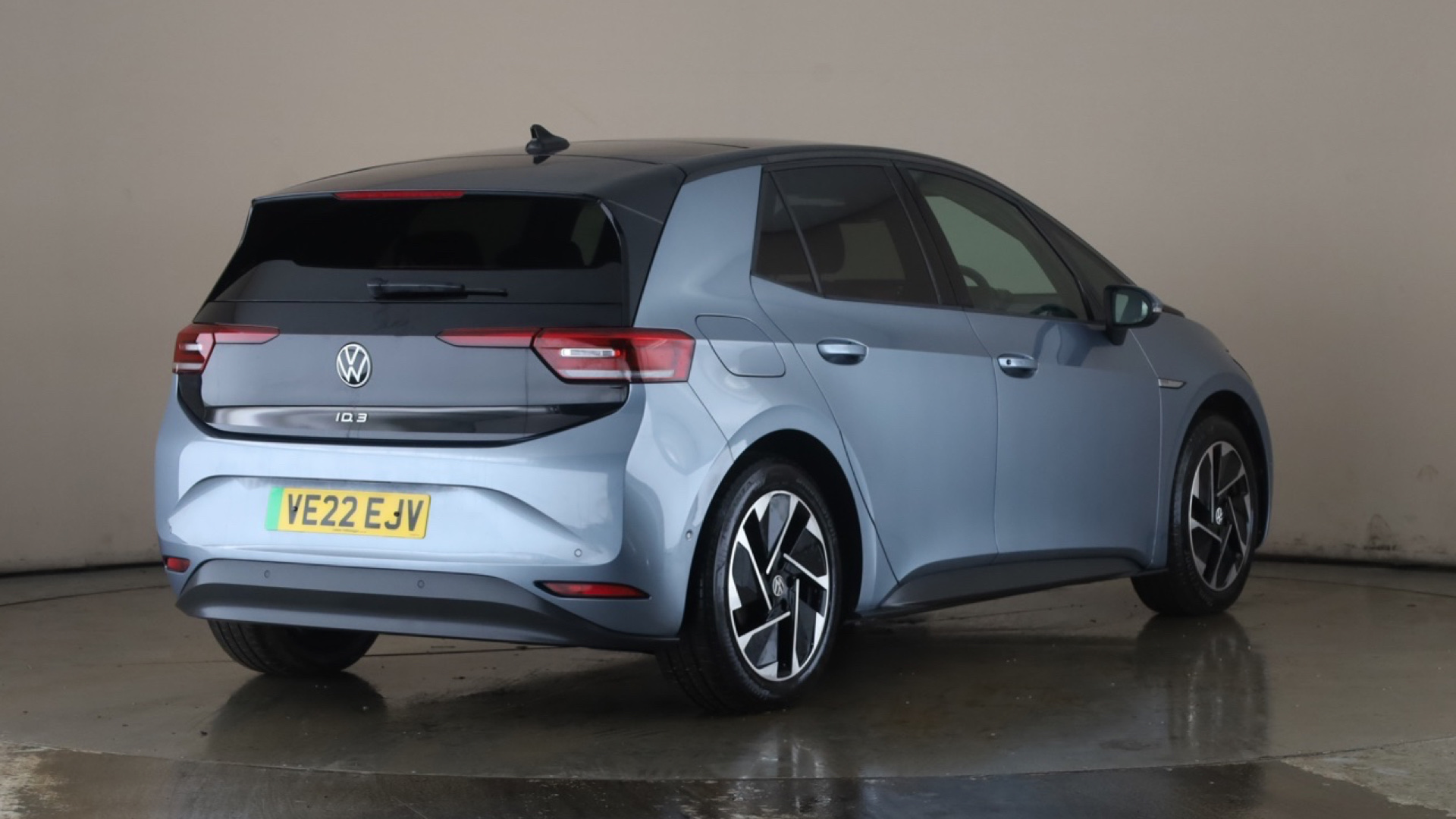 4049542 150kW Family Pro Performance 58kWh 5dr Auto