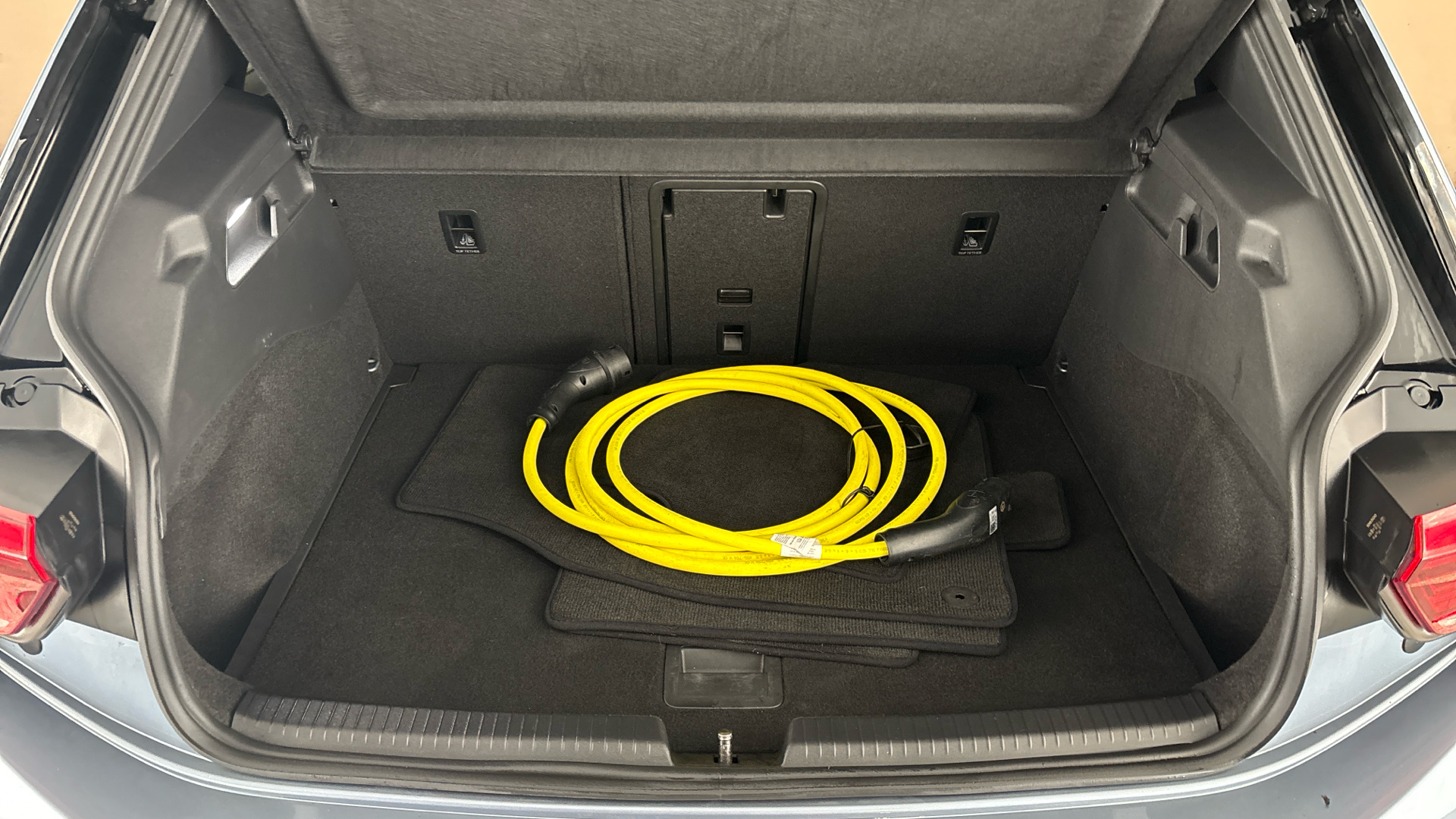 4049542 150kW Family Pro Performance 58kWh 5dr Auto