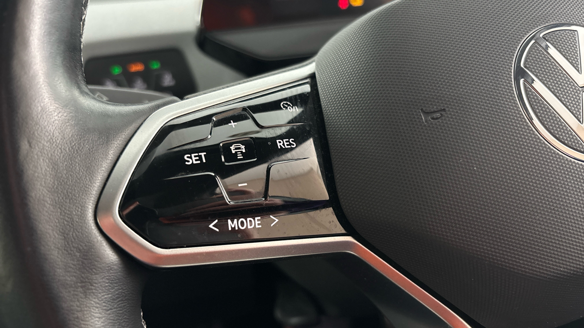 4049542 150kW Family Pro Performance 58kWh 5dr Auto