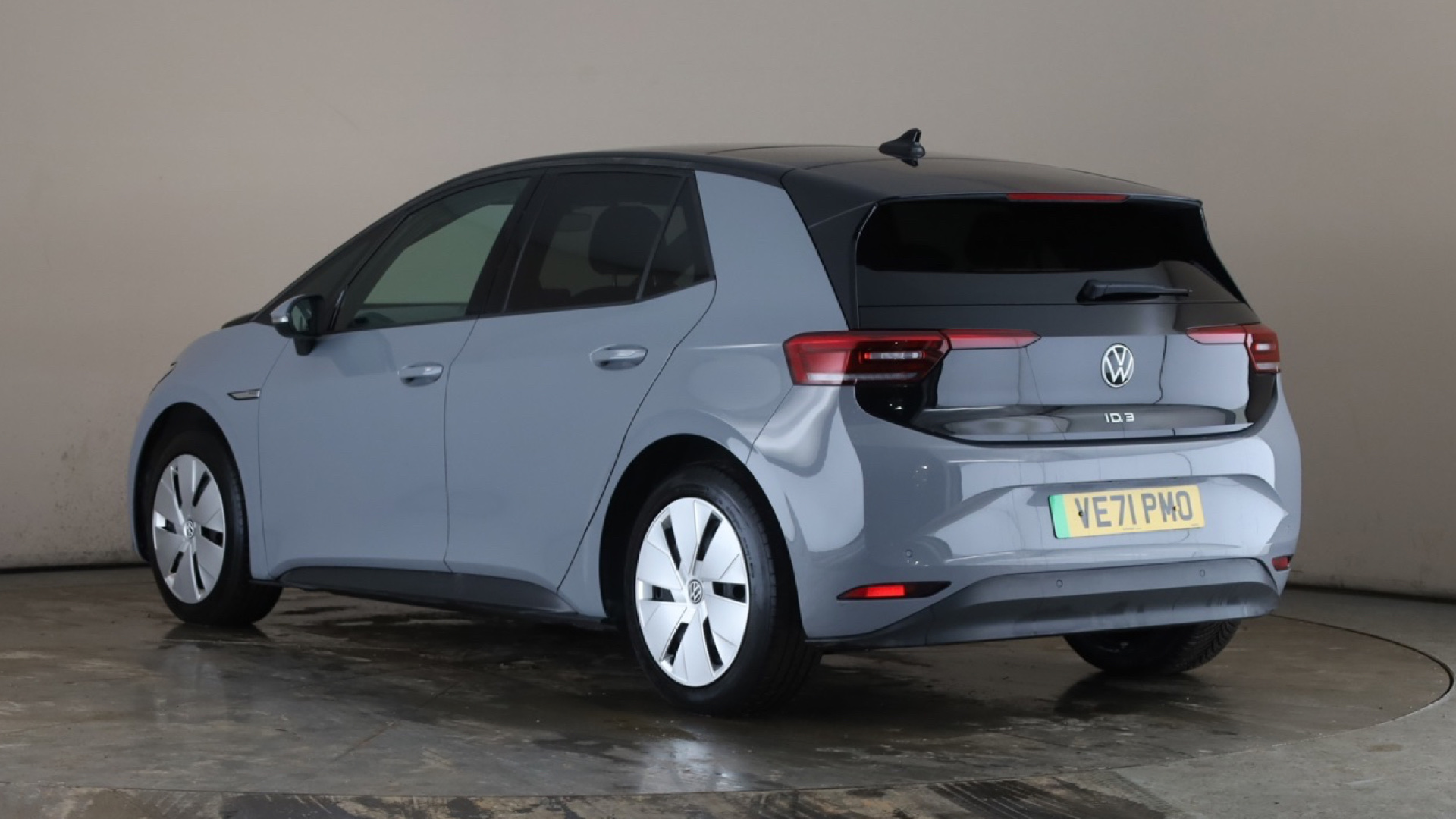 4049540 150kW Family Pro Performance 58kWh 5dr Auto