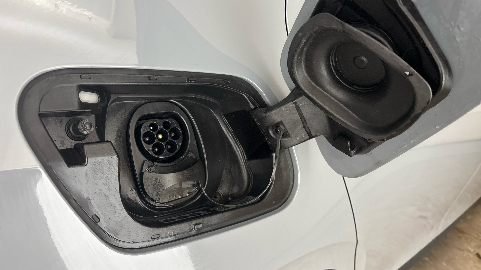 4049540 150kW Family Pro Performance 58kWh 5dr Auto