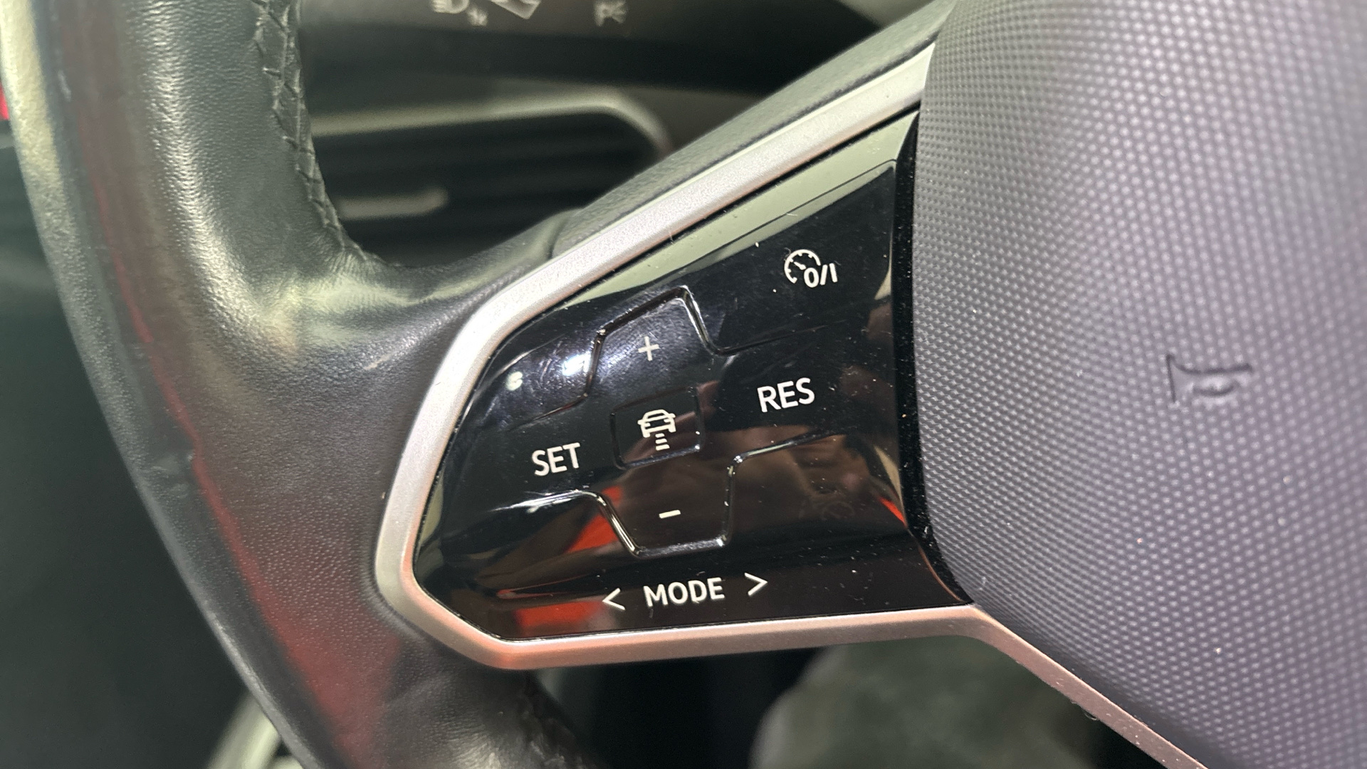 4049540 150kW Family Pro Performance 58kWh 5dr Auto