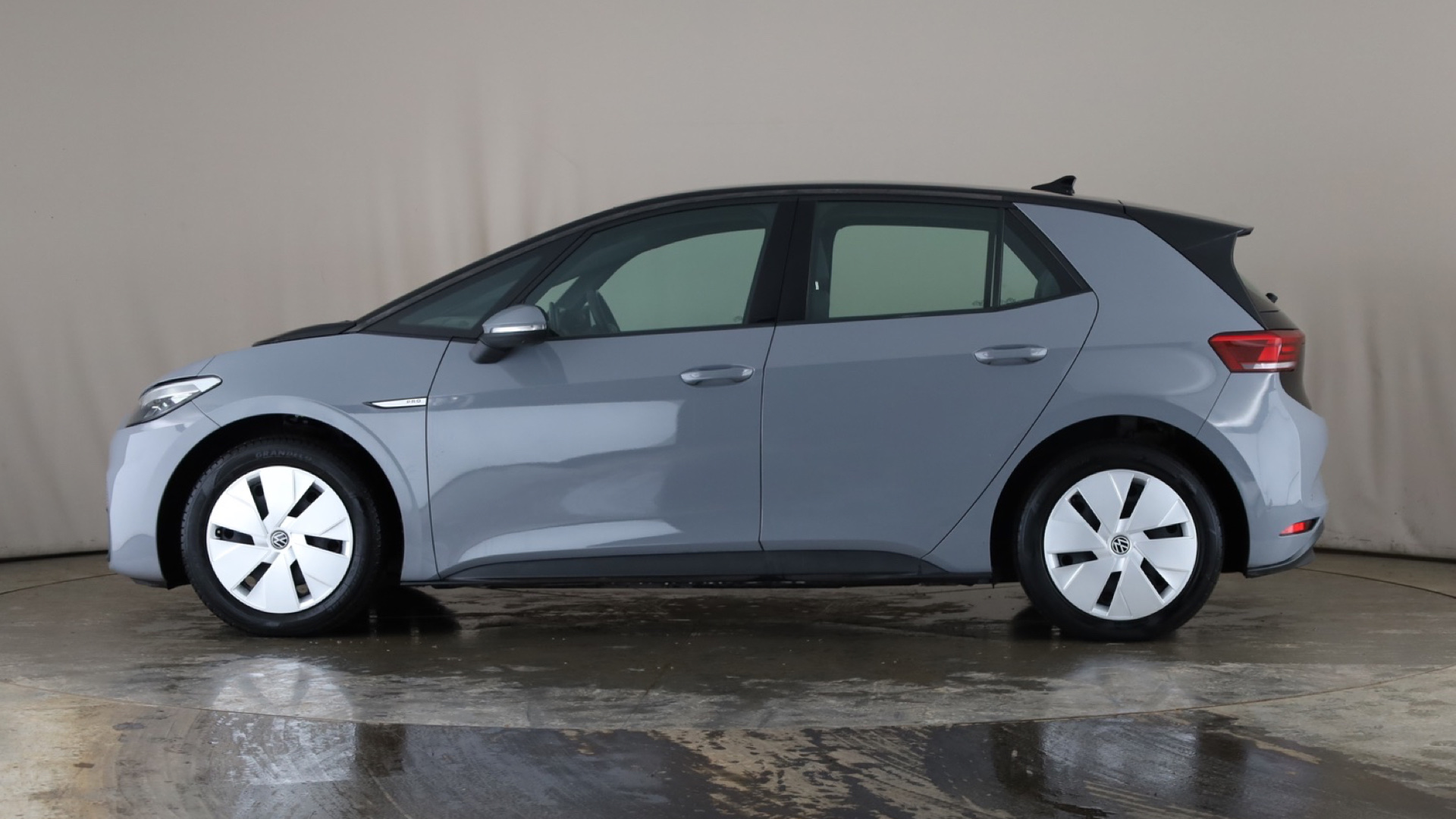 150kW Life Pro Performance 58kWh 5dr Auto [2022]