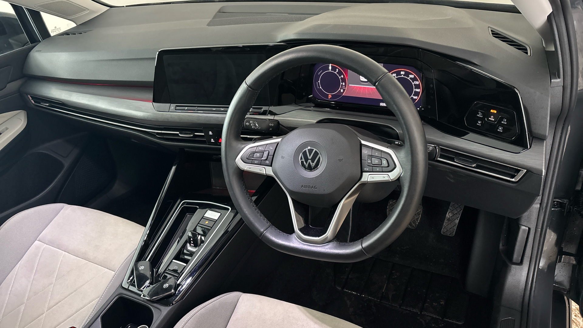 4060173 1.4 TSI eHybrid Style 5dr DSG