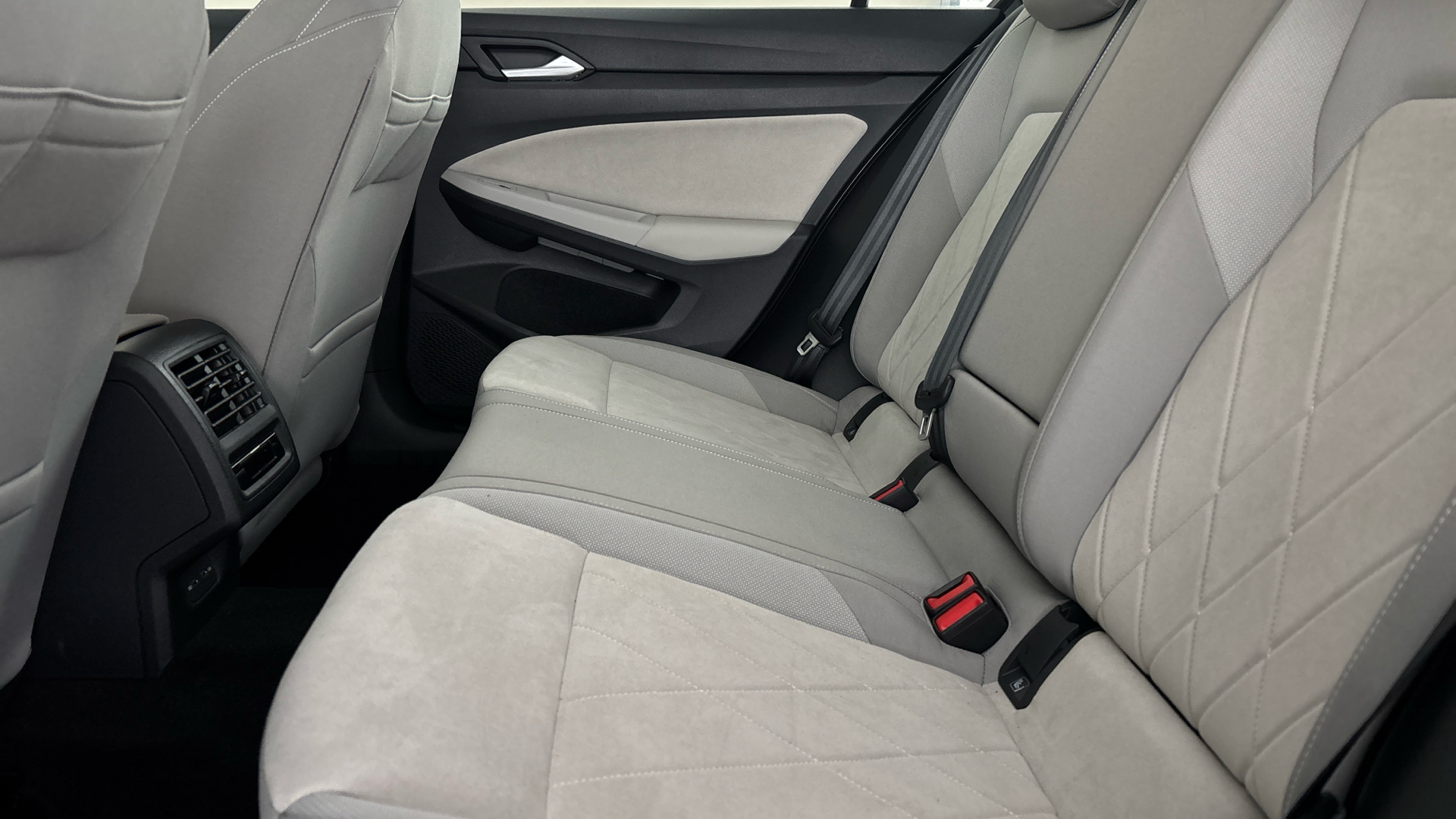 4060173 1.4 TSI eHybrid Style 5dr DSG