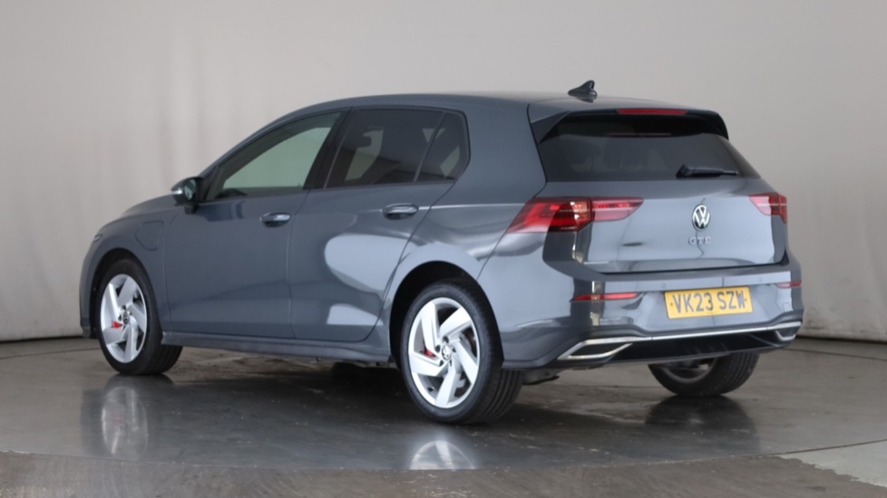 VOLKSWAGEN GOLF Image 3