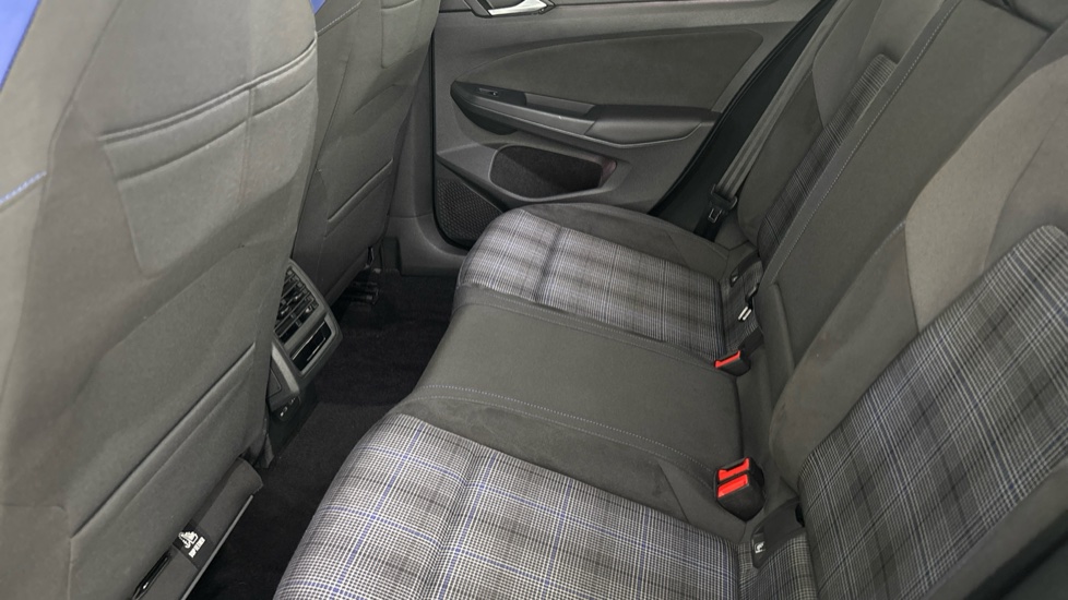 VOLKSWAGEN GOLF Image 14