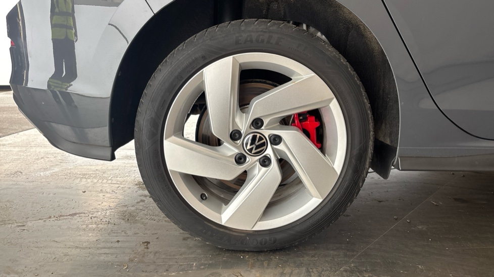 VOLKSWAGEN GOLF Image 19