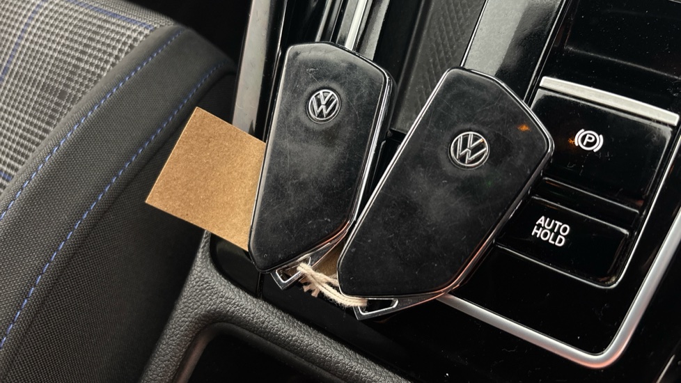 VOLKSWAGEN GOLF 2 keys