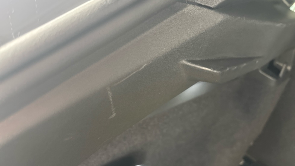 VOLKSWAGEN ID.4 scratches and scuffs (both sides)