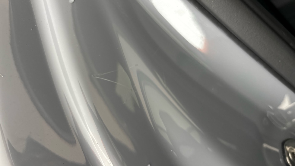 VOLKSWAGEN ID.4 scratches and dents