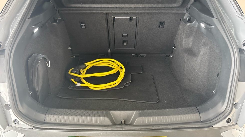 VOLKSWAGEN ID.4 Image 15