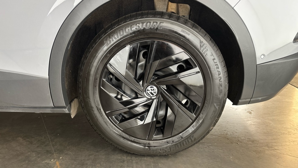 VOLKSWAGEN ID.4 Image 18