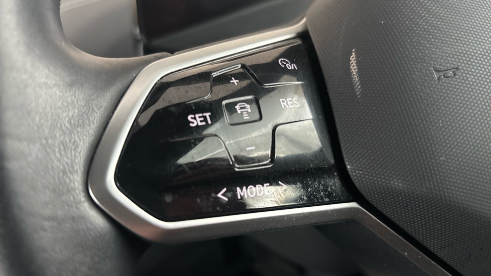 VOLKSWAGEN ID.4 cruise control