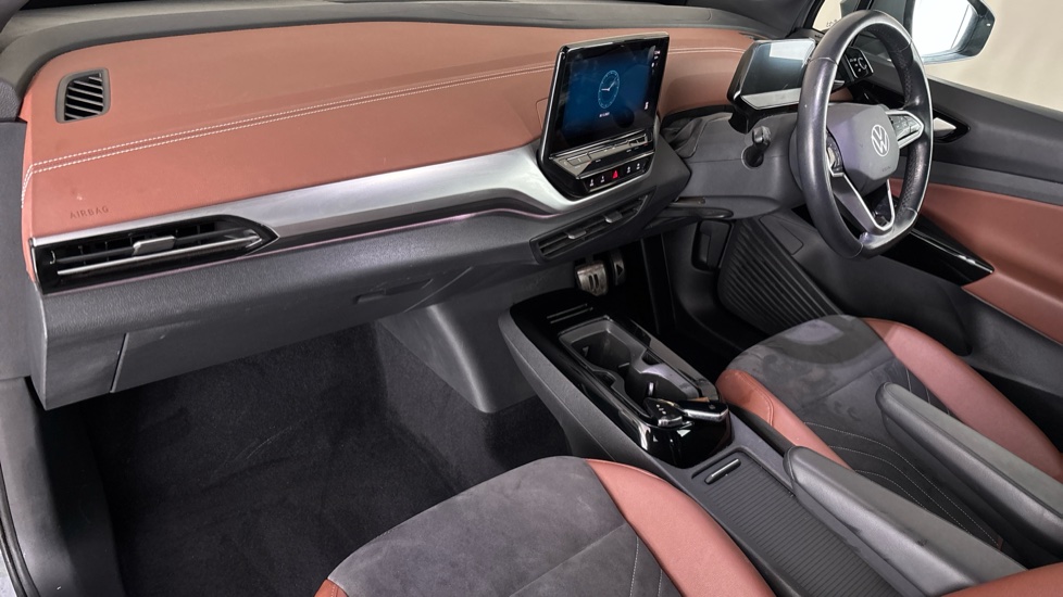 VOLKSWAGEN ID.4 Image 10