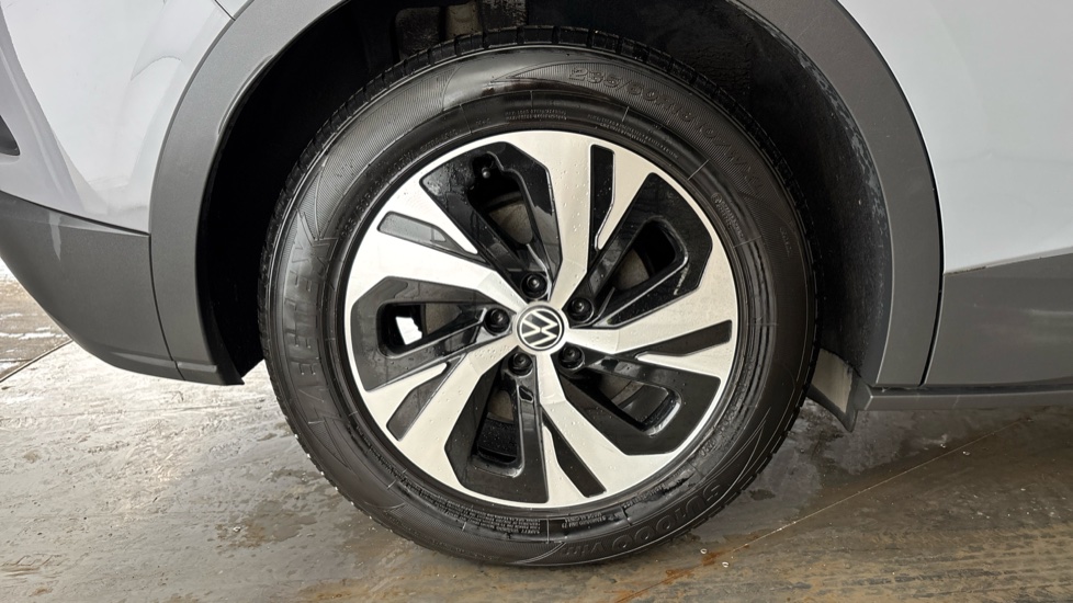 VOLKSWAGEN ID.4 Image 19