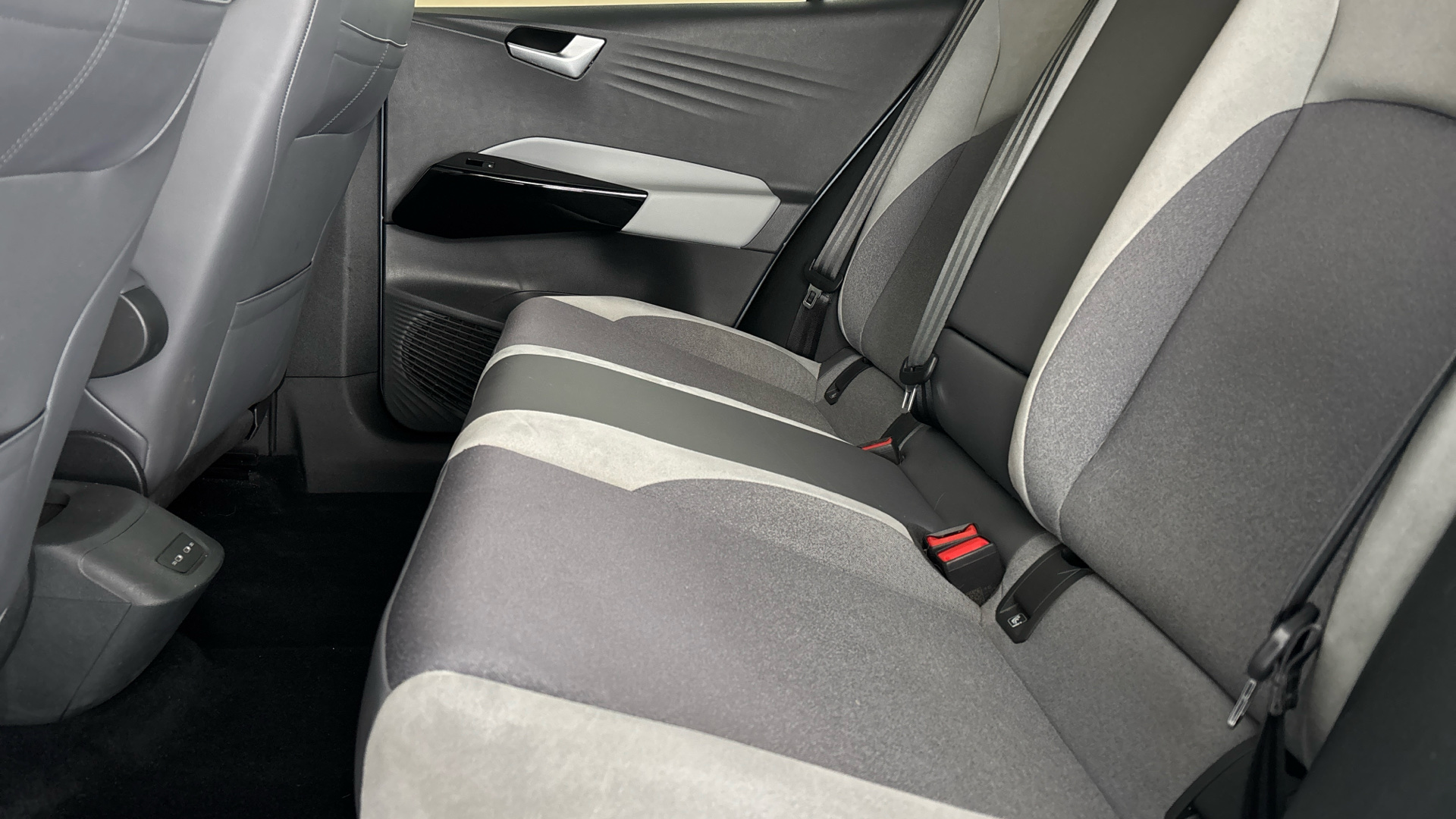 4060159 150kW Family Pro Performance 58kWh 5dr Auto